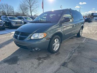 used 2005 dodge grand caravan sxt