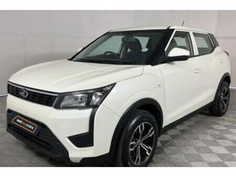 2022 mahindra xuv 300 1.2t se | w4
