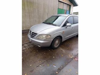 ssangyong rodius 2.7 270 xdi plus