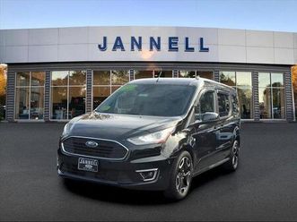 used 2022 ford transit connect titanium