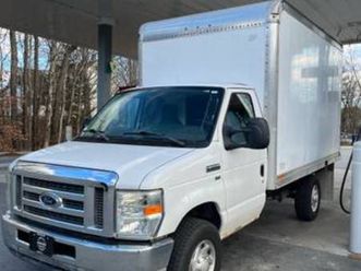 2010 ford e-350 super duty cutaway v8 5.4l box truck only 24,000!!!!!