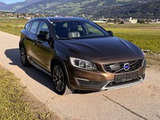 volvo v60 cross country d4 awd summum geartronic