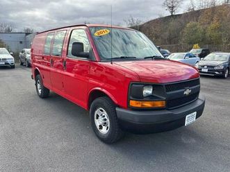 2011 chevrolet express 3500 work van