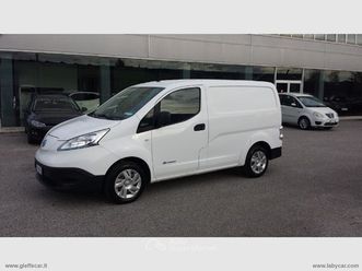 e-nv200 ev van business 4p.