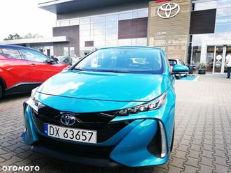 toyota prius hybrid executive