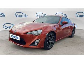 coupé - 2.0 vvt-i 200