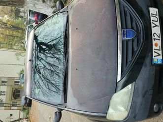 vând logan 2006 verde cameleon