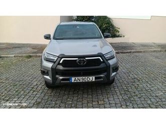 toyota hilux 2.8 d-4d 4wd invincible ta