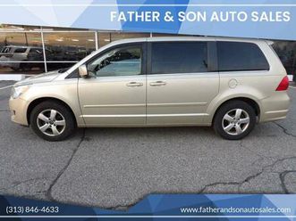 used 2010 volkswagen routan se
