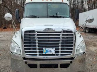 freightliner cascadia day cab