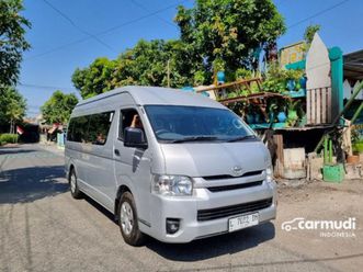 2024 toyota hiace 3.0 commuter van