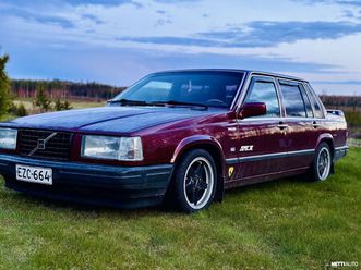 katsastettu ehjä ja siisti takaveto volvo