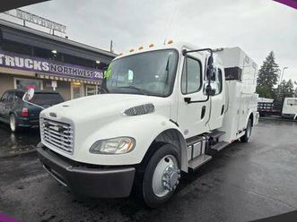 2014 freightliner m106 - in-house financing available!