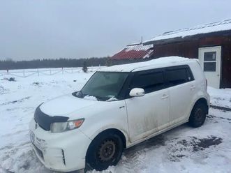 2015 toyota scion sxb hatchback