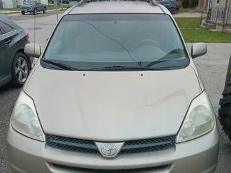 2004 toyota sienna ( no vin# scammers)