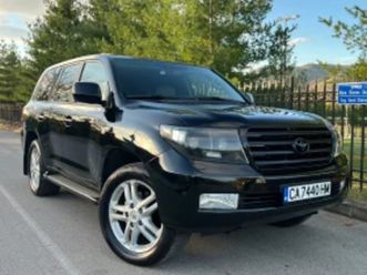toyota land cruiser 4.5 v8 j200 keyless /power heat/camera/ перфектен ≫ 2009 • 57 999 лв. • id