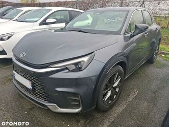 lexus lbx 1.5 hybrid elegant