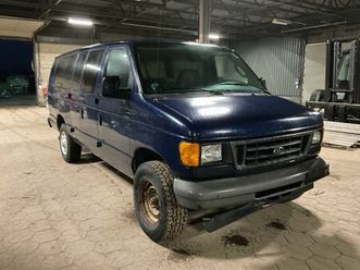 ford e350 super dutty esc 5.4 l v8 11 sitzer van us army
