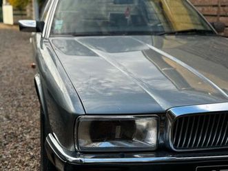 jaguar xj40