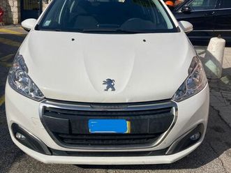 peugeot commerciale 208 blue hdi 100 - 2 places - 89 000 kms