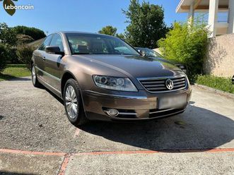 VOLKSWAGEN PHAETON volkswagen-phaeton-4-2l-v8
