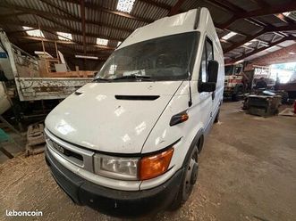 iveco 35c13 l3h3 2.8 hpi attelage galerie moteur hs