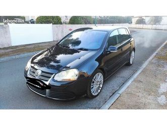 golf 5 r32 noire avec pack f1