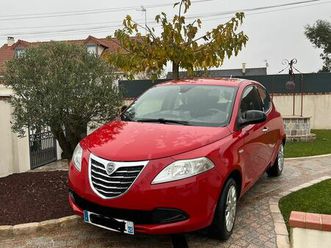 vente lancia ypsilon