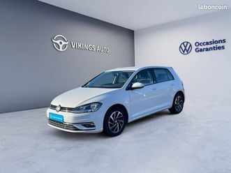 VOLKSWAGEN GOLF volkswagen-golf-1-6-tdi-115-fap-bvm5-connect