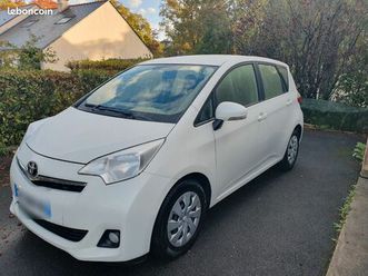 a saisir toyota verso s 1.4 d-4d 90 cv 176 000 km excellent état