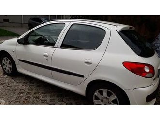 weißer peugeot 206+, ez 2011 zum herrichten bzw. export