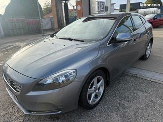 volvo v40