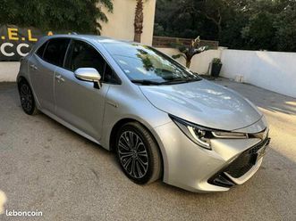 toyota corolla hybride 122h design
