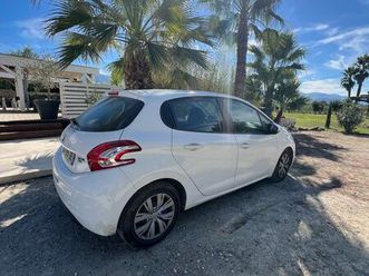 208 1.6 hdi commercial