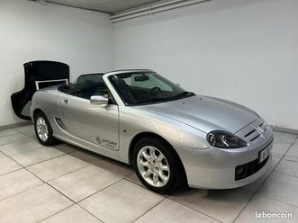 mg tf oui c'est une 1 er main avec 51 311 km d'origine et hard top offert