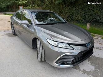 toyota camry lounge 2021