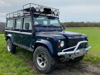 landrover defender 110 td5 station wagon