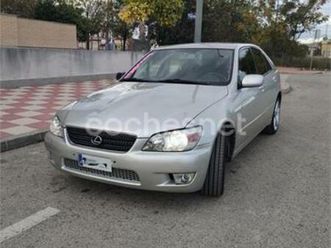 lexus is200