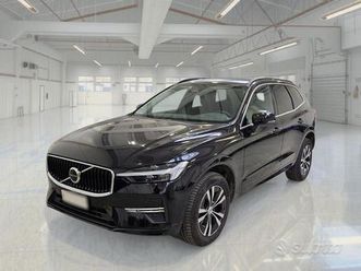 volvo xc60 b4 d awd automatico momentum pro my22