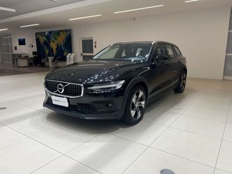 v60 cross country v60 cross country d4 awd geartronic business plus