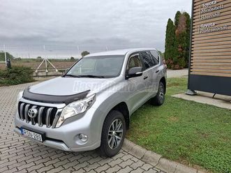 toyota land cruiser prado 3.0 d-4d prestige navi