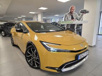 toyota prius 2.0 phev prestige e-cvt gyári garancia! friss szerviz
