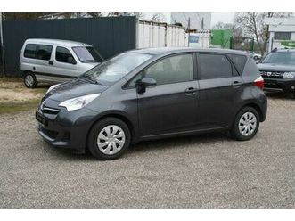 toyota verso-s life*klima*navi*ahk*panorama*1.hand