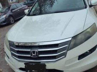 se vende honda crosstour 2010