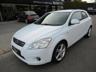 ② kia ceed/cee'd pro 1.4 cvvt gl 3p-navi-directement du propr — kia — 2ememain