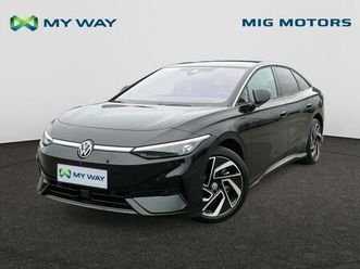 volkswagen id.7 pro business premium 77 kwh (286 pk) /// trekhaak /// 360° camera /// elektrische kofferklep /// zetel & stuurverwarming ///