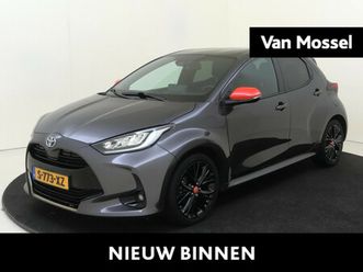 toyota yaris 1.5 hybrid executive | airco automatisch | apple carplay / android auto | autonomous emergency braking | cruise control adaptief | dodehoek detecti