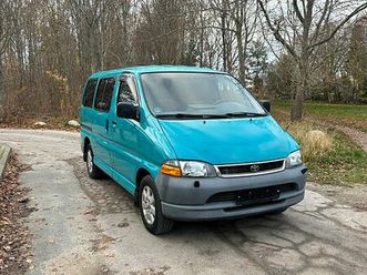 toyota hiace van