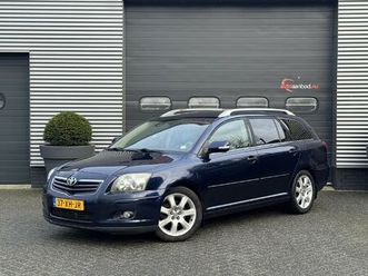 toyota avensis wagon 2.4 vvti executive business | navigatie | trekhaak | xenon | privacy glass | climate control | cruise control |