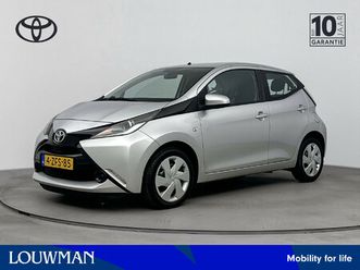 toyota-aygo-1-0-vvt-i-x-play-achteruitrijcamera